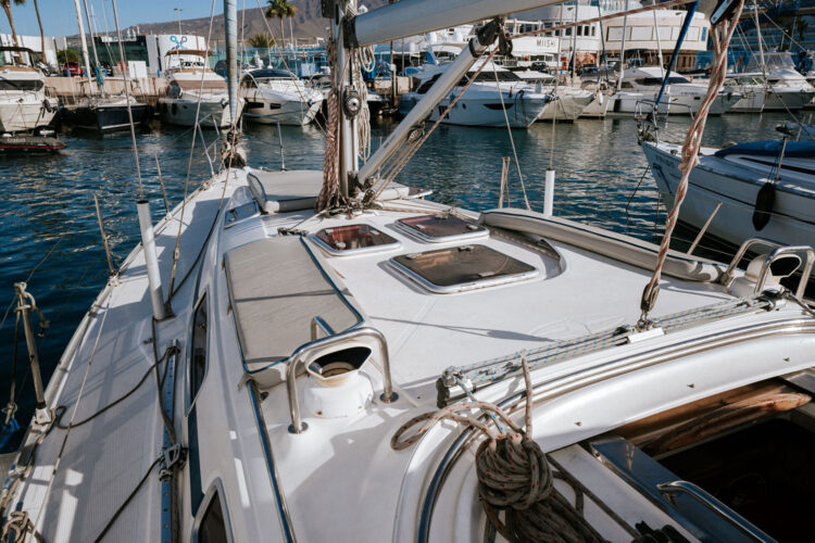 парусная лодка Bavaria 38 Тенерифе 3