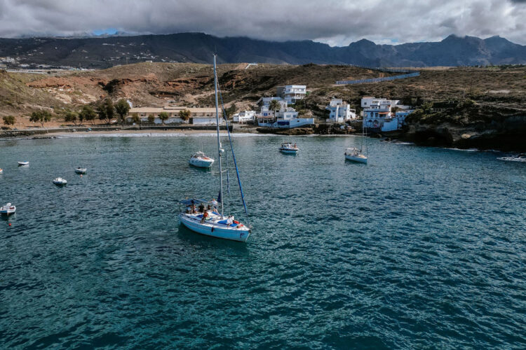 парусная лодка Bavaria 38 Тенерифе 7