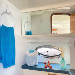 Motorboat Rio 850 Cruiser Tenerife 2