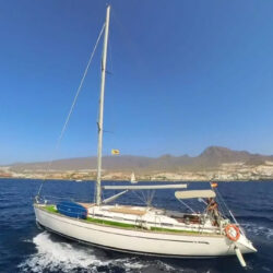 Sailboat Bavaria 49 Tenerife 14