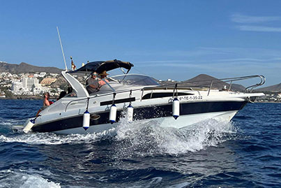 Nuomojamas motorlaivis „Rio 850 Cruiser Tenerifėje“