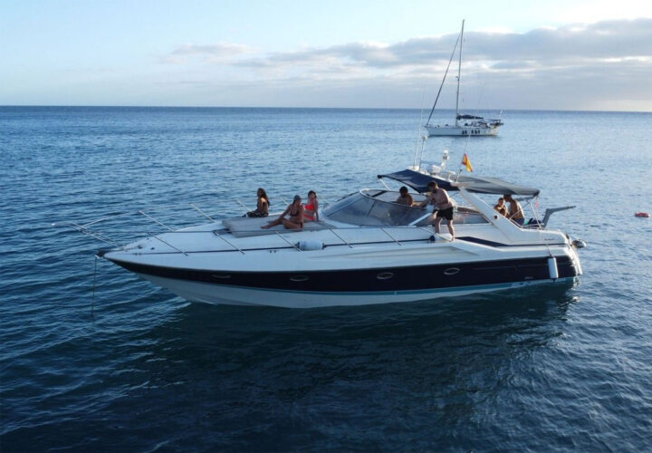 Motorboat Sunseeker 42 Mustique Tenerife 12