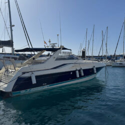 Motorboat Sunseeker 42 Mustique Tenerife 2