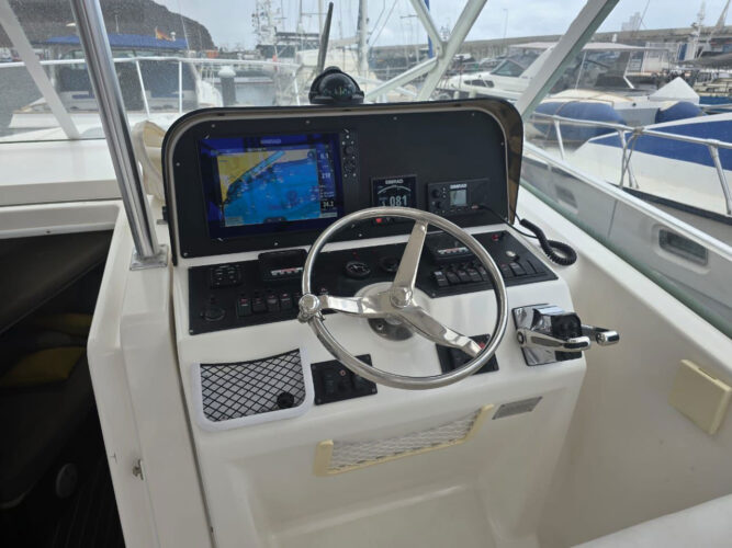 Fishing boat Luhrs 31 Tenerife 1