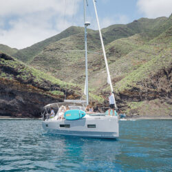 Sailboat Beneteau Oceanis 40.1 Tenerife 3
