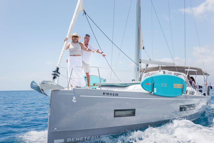 Sailboat Beneteau Oceanis 40.1 Tenerife 6