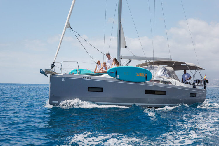 Sailboat Beneteau Oceanis 40.1 Tenerife 7