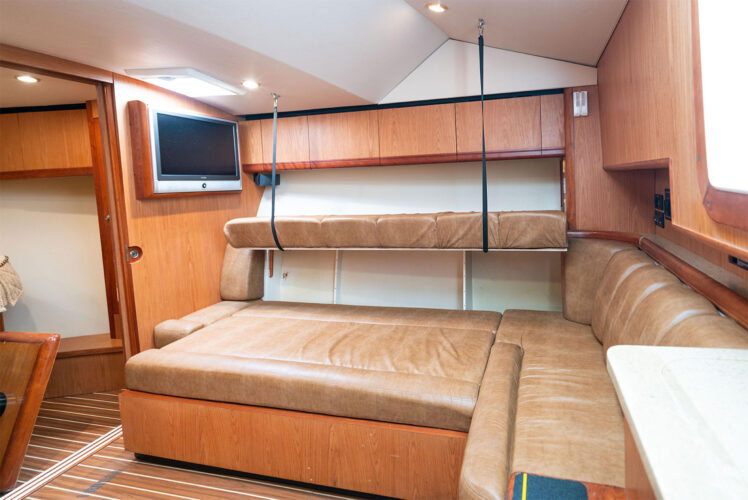 boat Luhrs 41 Tenerife 25