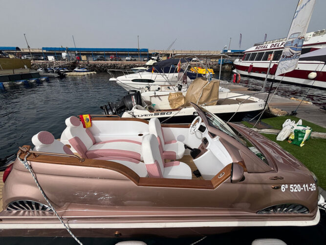 Motorboat Fiat 500 Without License 7