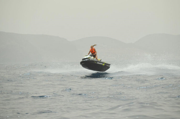 Moto acuática con licencia Tenerife 10