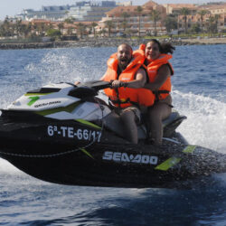 Moto acuática con licencia Tenerife 13