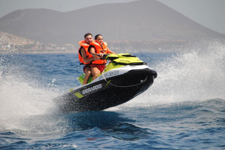 Moto acuática con licencia Tenerife 18