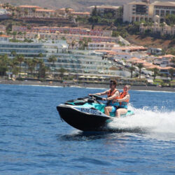 Moto acuática con licencia Tenerife 20