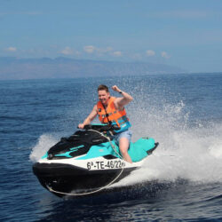 Moto acuática con licencia Tenerife 21