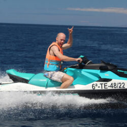 Moto acuática con licencia Tenerife 22