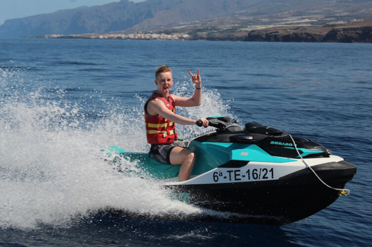 Moto acuática con licencia Tenerife 24