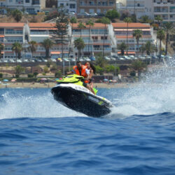 Moto acuática con licencia Tenerife 3